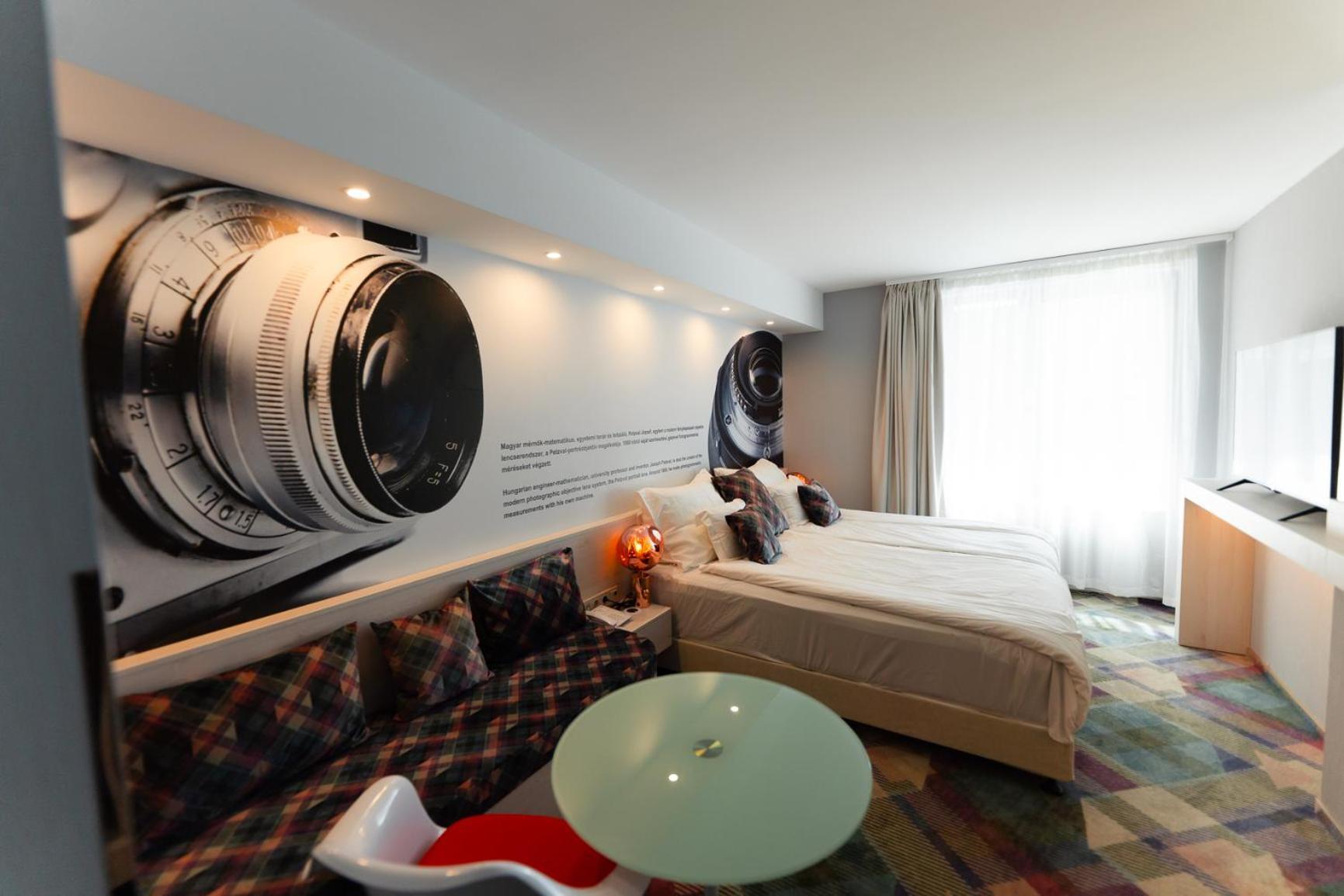 Science Hotel Premium Szeged Exterior photo